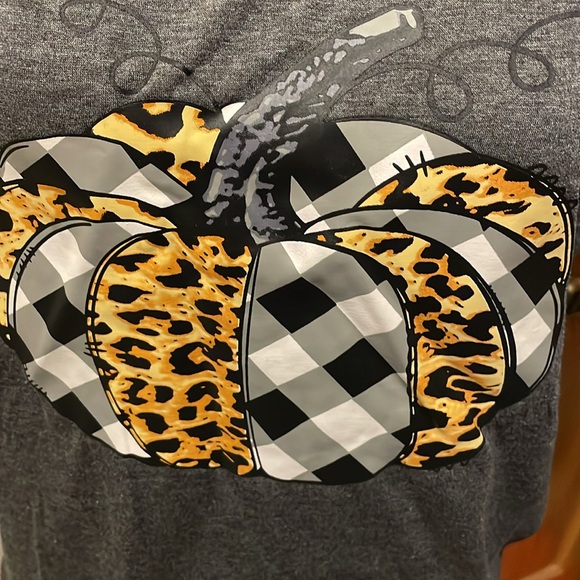 Pumpkin T-Shirt - Picture 2 of 4